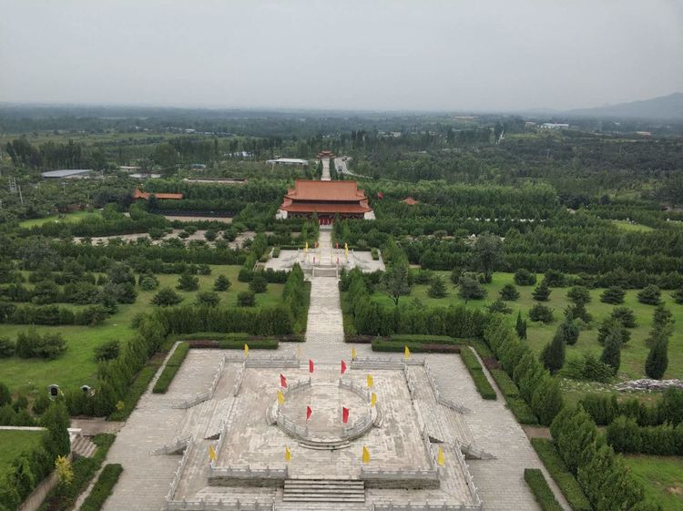 皇家龙山陵园环境