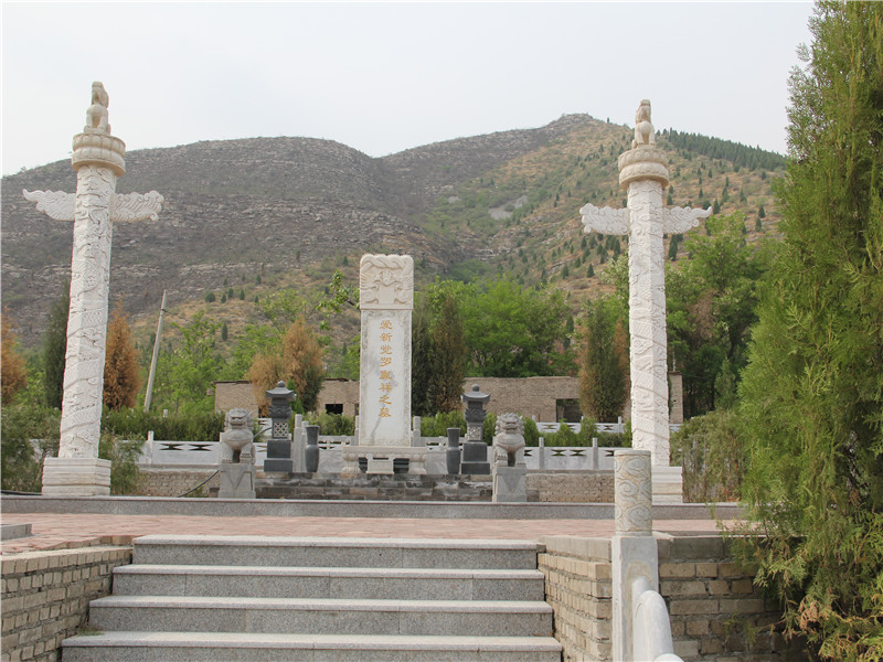 皇家龙山皇家龙脉