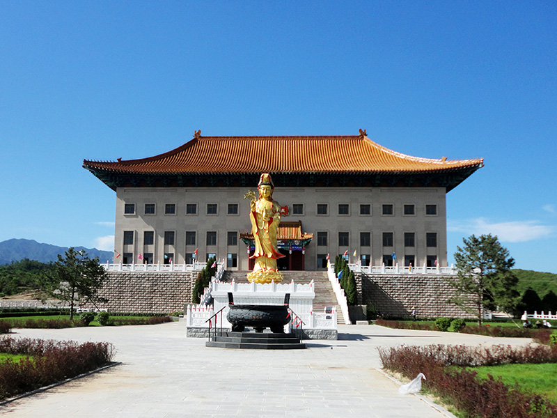 世界华侨陵园佛像